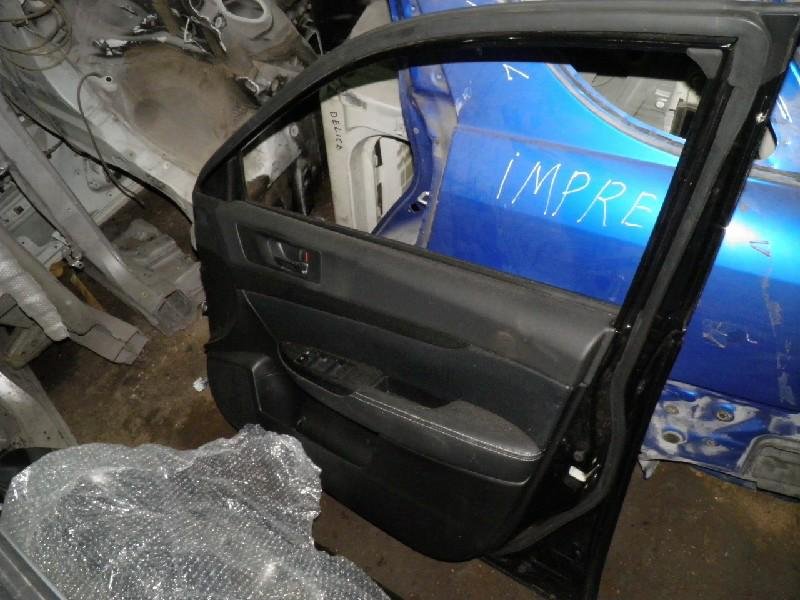 Обшивка дверей Subaru Legacy B4 BR9 передняя правая