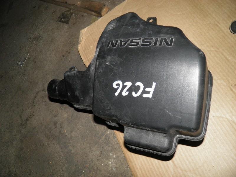 Крышка блока предохранителей Nissan Serena C26 MR20