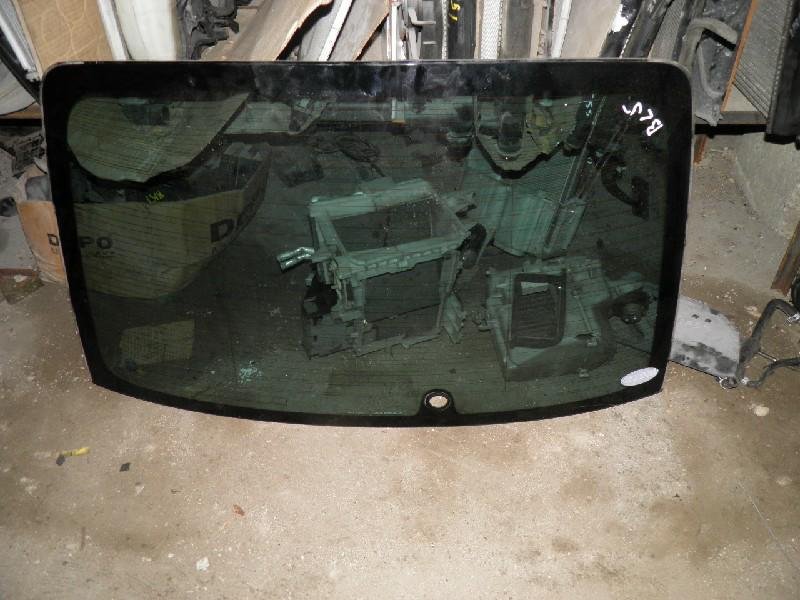 Заднее стекло Subaru Legacy BL5 EJ20 заднее