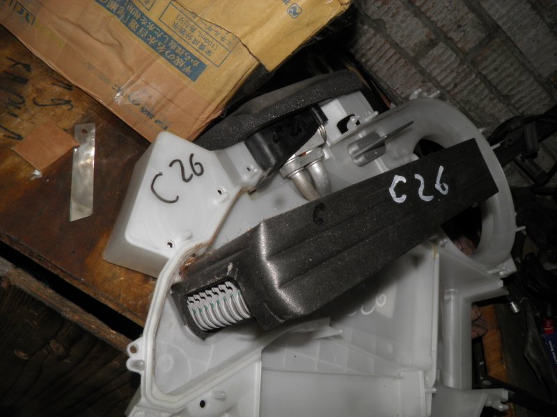 Радиатор печки Nissan Serena C26-019055 MR20 2011 задний
