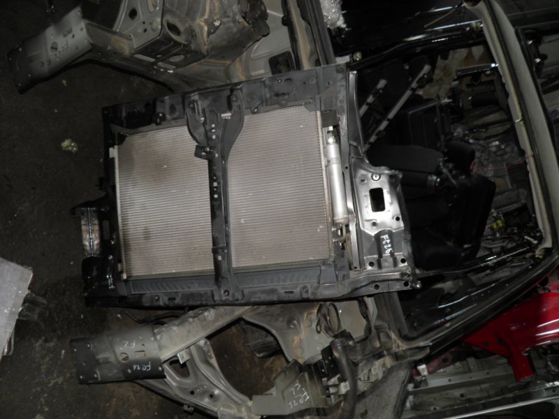 Радиатор кондиционера Nissan Serena FC26-085383 MR20 2011