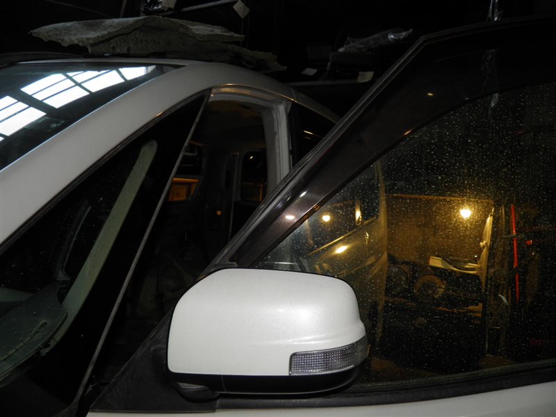 Зеркало Nissan Serena MR20 2011 левое