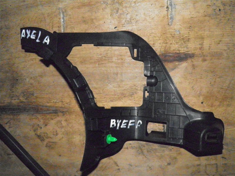 Пластик салона Mazda Axela Hybrid BYEFP PE 2014
