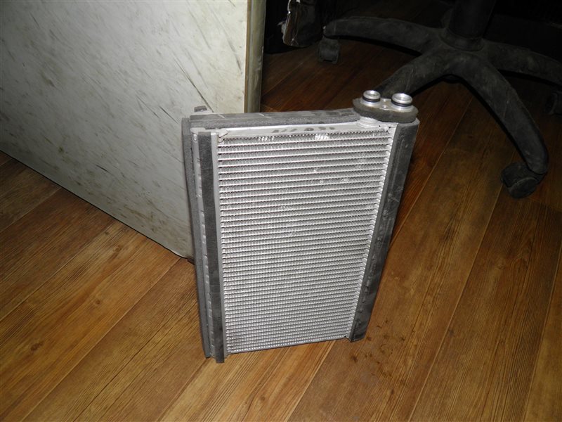 Радиатор печки Isuzu Elf NPR85 4JJ1
