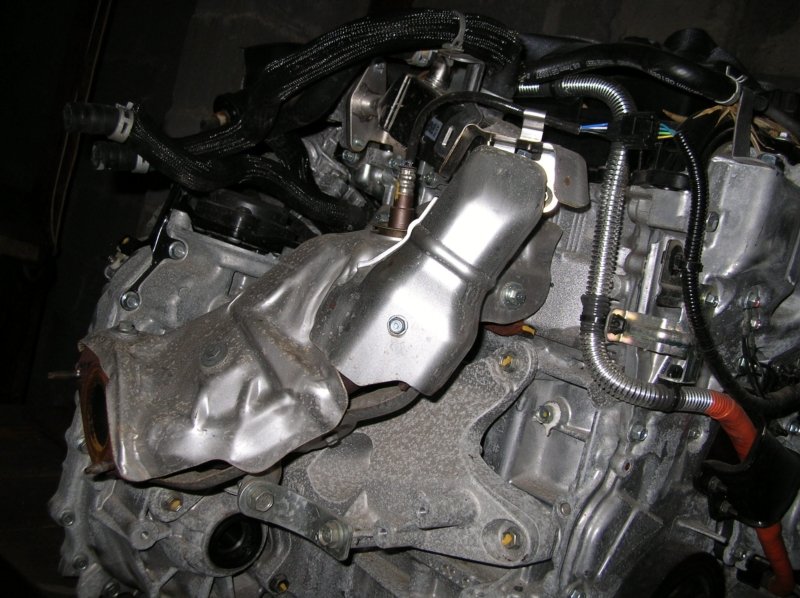 Коллектор выпускной Nissan Note E13