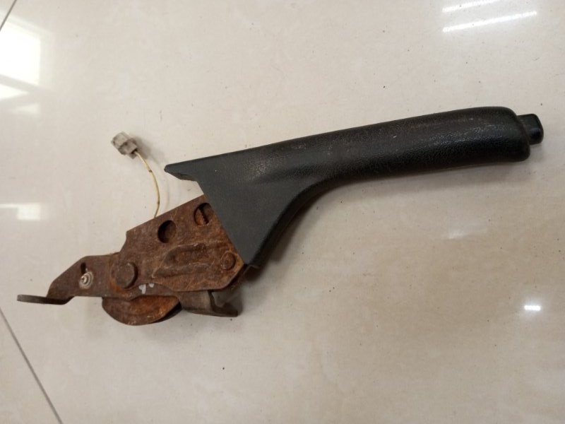 Рукоять стояночного тормоза 626 1996 GE FP