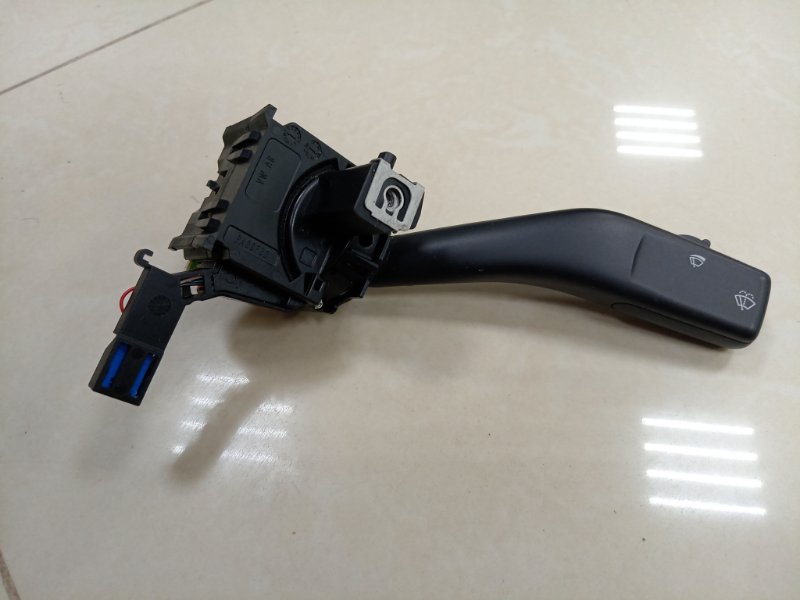 Подрулевой переключатель дворников Volkswagen Jetta 2007 1K5 BSE 1K0953519B Б/У