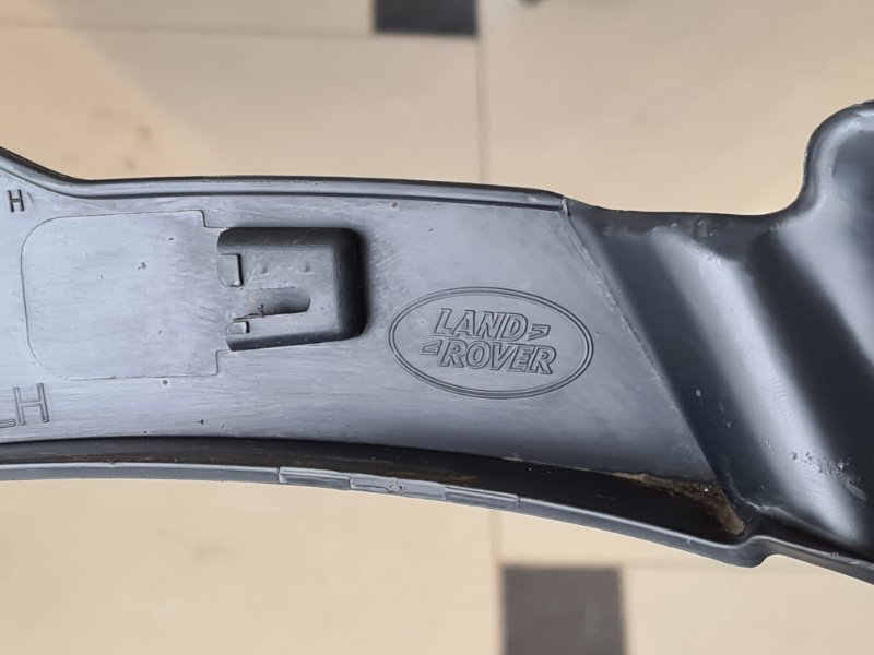 Накладка арки колеса задняя левая Land Rover Range Rover Evoque