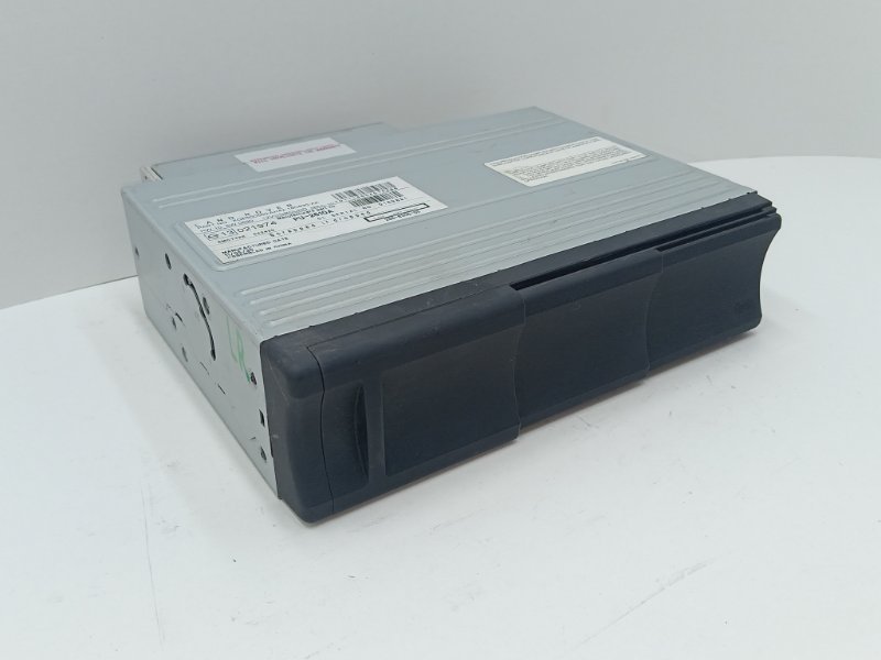 CD-Чейнджер Land Rover Range Rover 2011 L322 XQE500560 3H42-18C830-AB Б/У