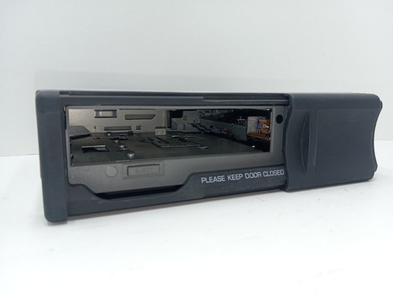 CD-Чейнджер Range Rover 2011 L322