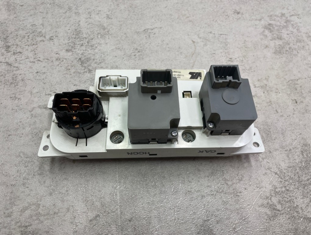 Блок управления отопителем Spectra 2007 SD S6D