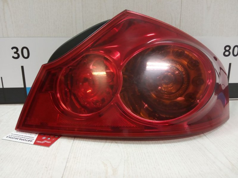 Фонарь задний наружный правый Infiniti G 2006-2014 V36 26554JK00A Б/У