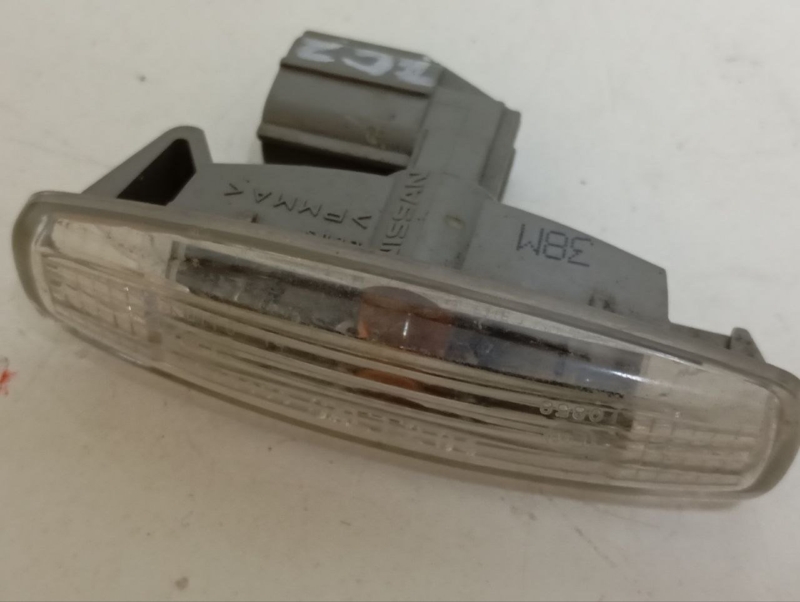 Повторитель на крыло Murano 2008-2014 Z51