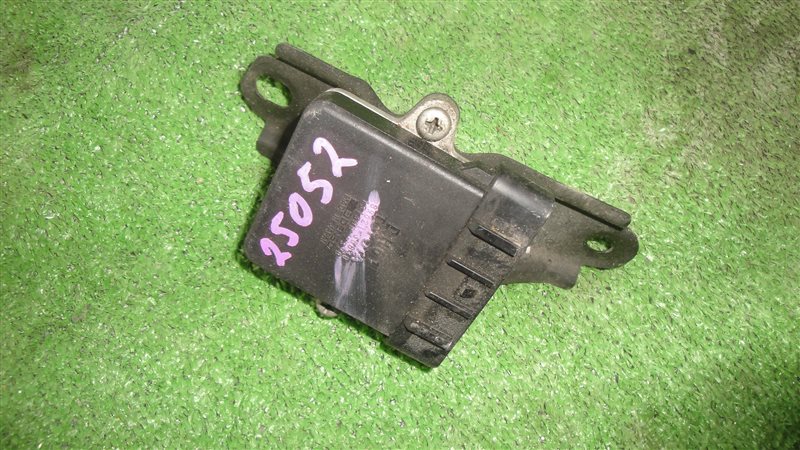 Коммутатор Toyota Vitz JCE10 Коммутатор Toyota Vitz JCE10