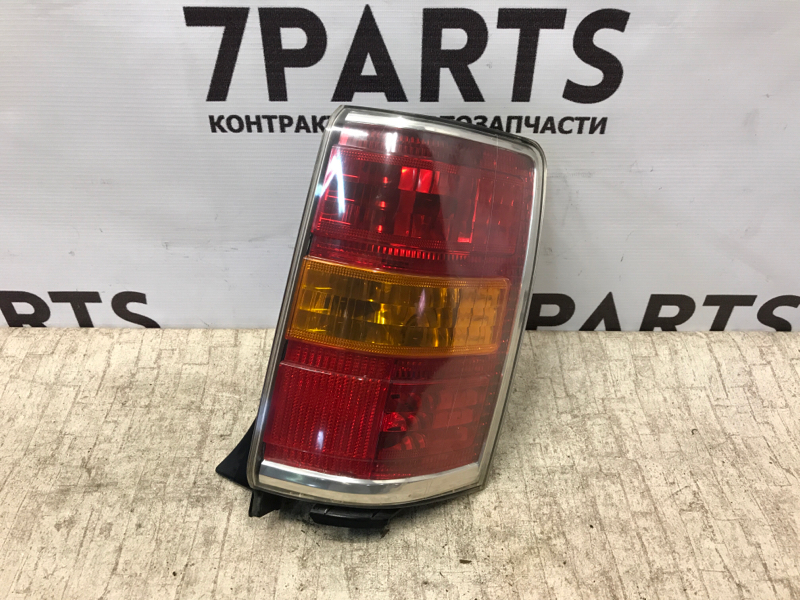 Стоп Toyota Crown JZS171 задний правый (б/у)