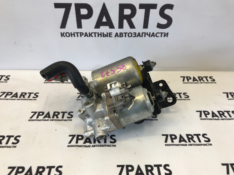 Блок abs Toyota Aqua NHP10 Блок abs Toyota Aqua NHP10