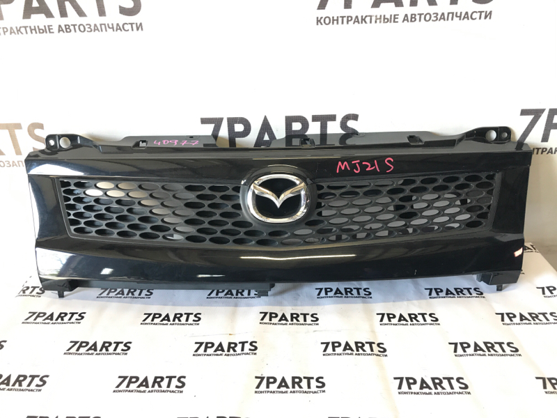 Решетка радиатора Mazda Az-Wagon MJ21S (б/у)