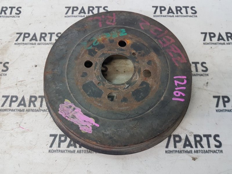 Тормозной барабан Toyota Corolla Spacio ZZE122 1ZZ задний (б/у)