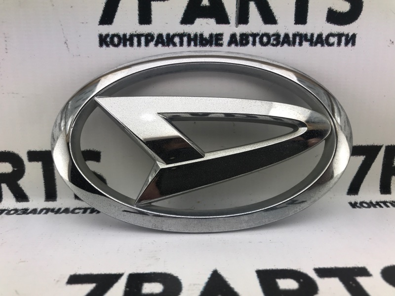 Эмблема Daihatsu Эмблема Daihatsu