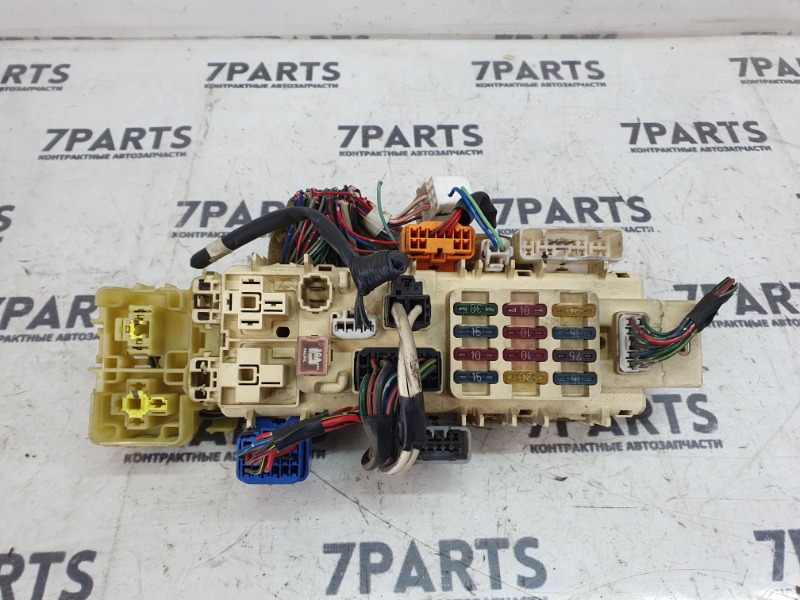 Блок предохранителей тойота королла 100