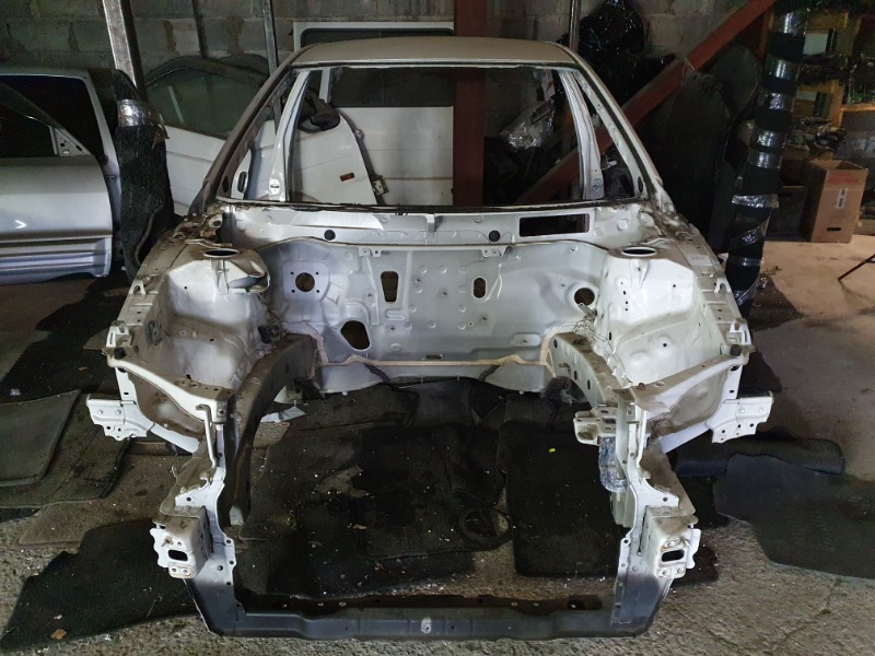 Половина кузова Toyota Camry ACV40 2AZFE 2009 передняя (б/у)