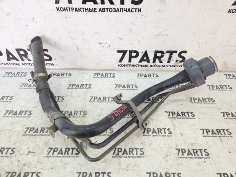 Горловина топливного бака Toyota Ractis SCP100 2SZFE 2009 (б/у)