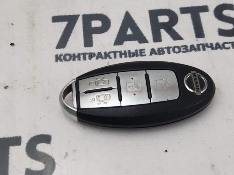 Ключ зажигания Nissan Serena C25 (б/у)