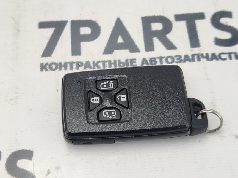 Ключ зажигания Toyota Isis ZGM11 3ZRFAE 2013 (б/у)
