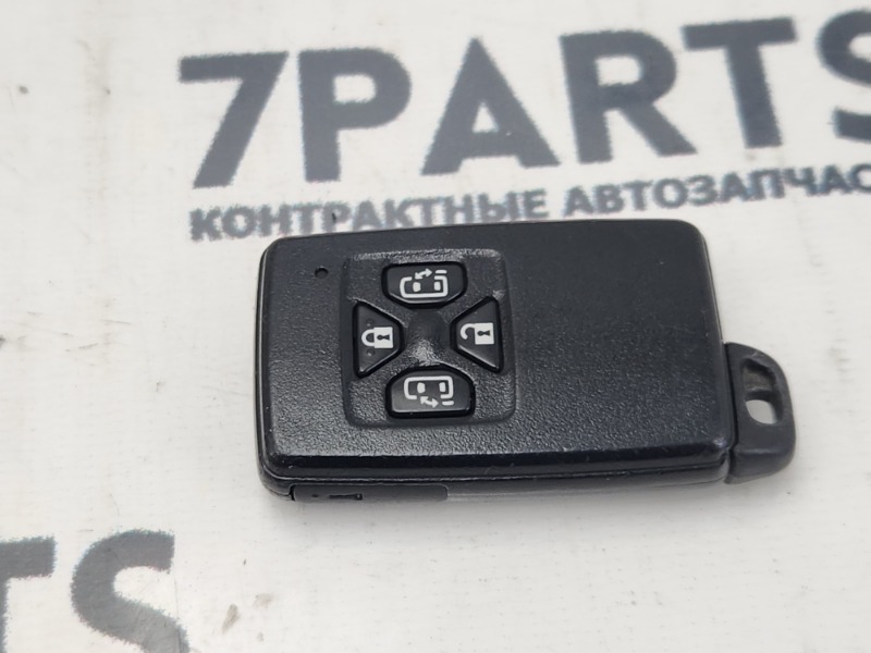 Ключ зажигания Toyota Isis ZGM11 3ZRFAE 2013 (б/у)