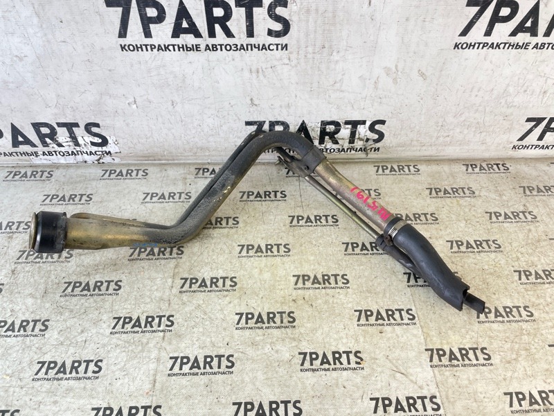 Горловина топливного бака Toyota Vitz NCP10 2NZFE 2002 (б/у)
