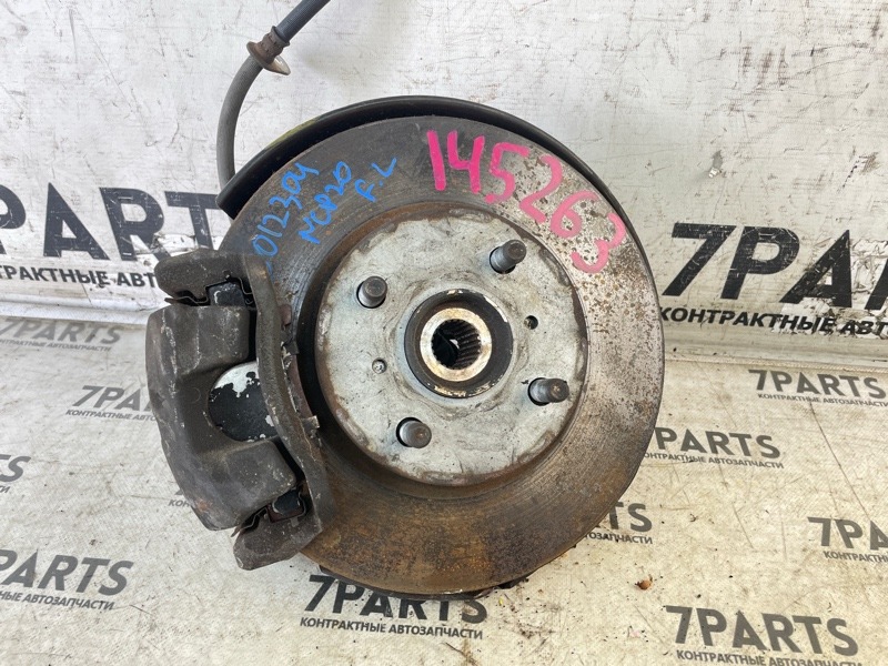 Ступица Toyota Funcargo NCP20 2NZFE 2005 передняя левая (б/у)