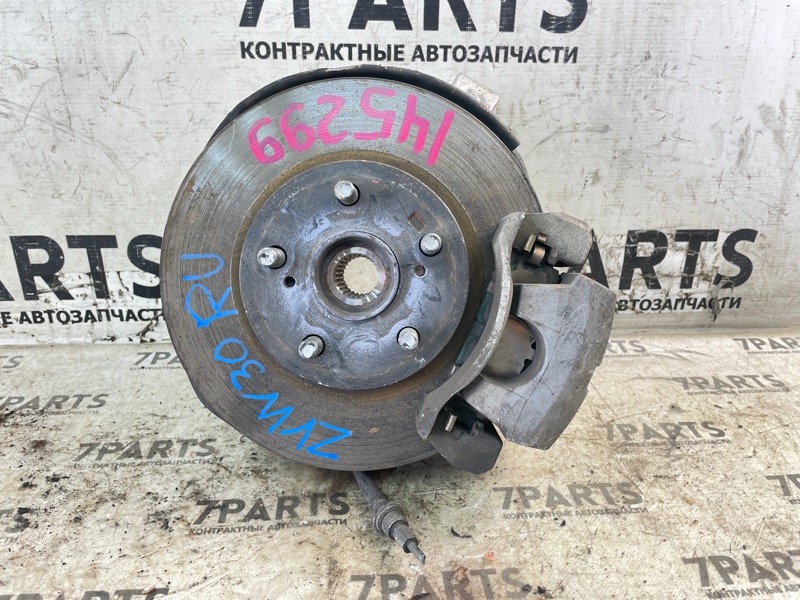 Ступица Toyota Prius ZVW30 передняя правая (б/у)