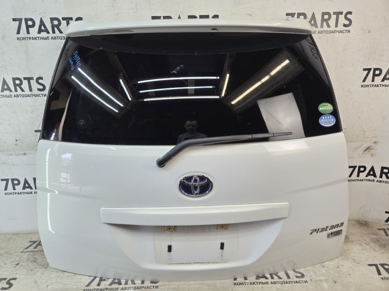Дверь 5-я Toyota Isis ZNM10 1ZZFE 2006 (б/у)
