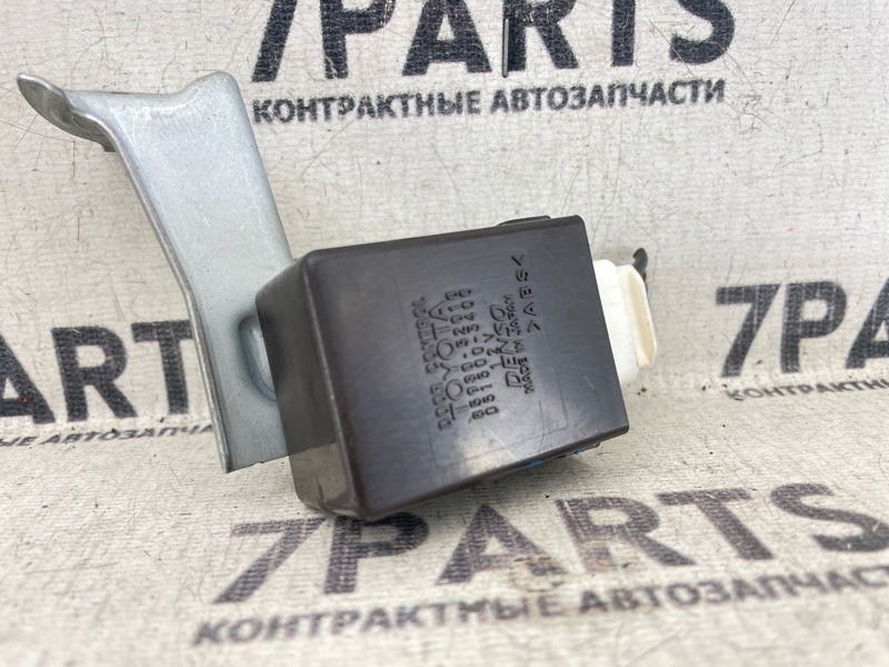 Реле Toyota Platz SCP11 1SZFE 1999 (б/у)
