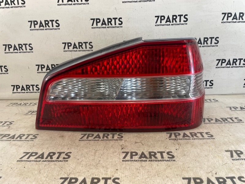 Стоп NISSAN LAUREL GC35 RB25DE 2002 задний правый (б/у)