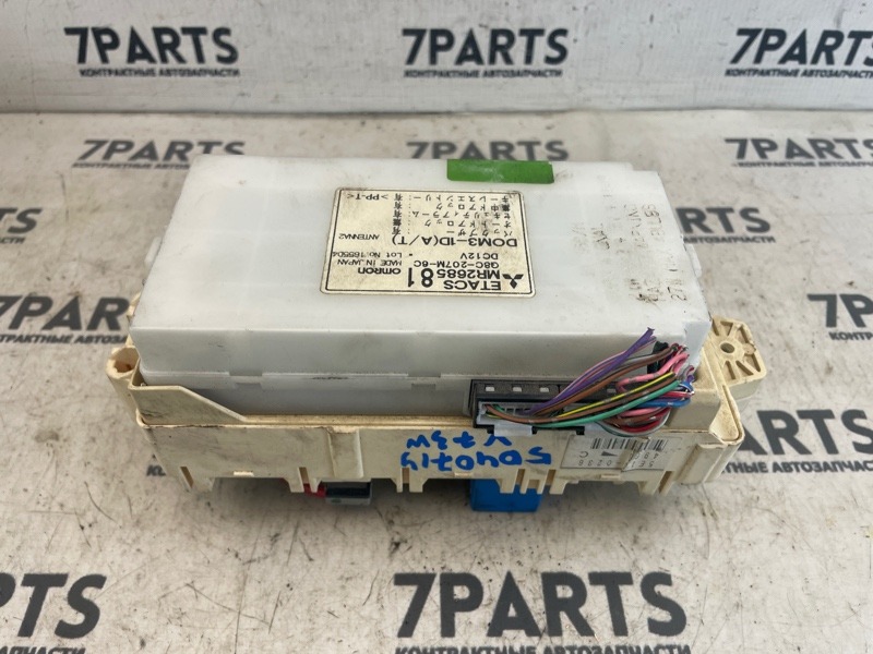 Блок предохранителей MITSUBISHI PAJERO V73W 6G72 2005 (б/у)