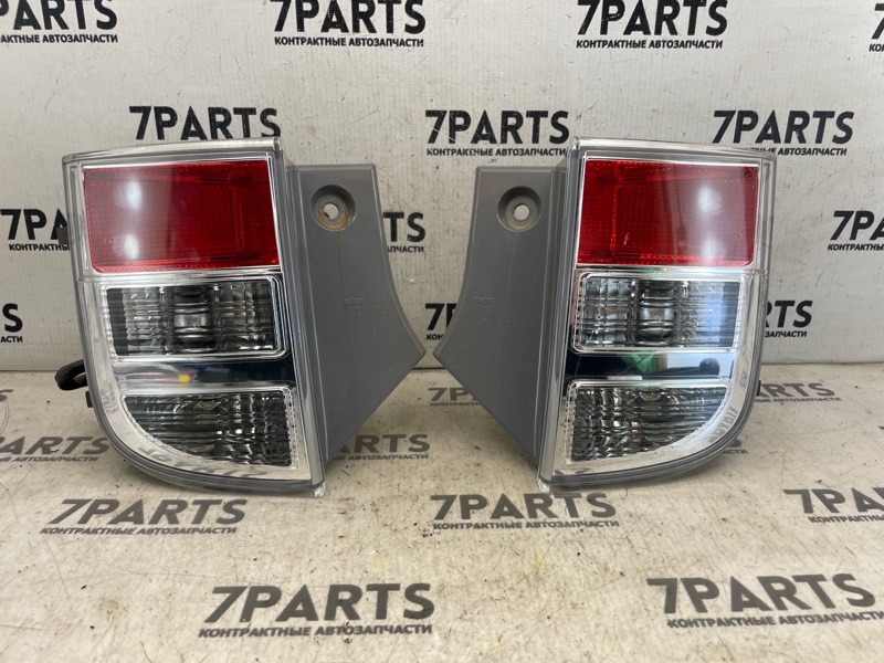 Стоп TOYOTA ISIS ZNM10 1ZZFE 2006 (б/у)