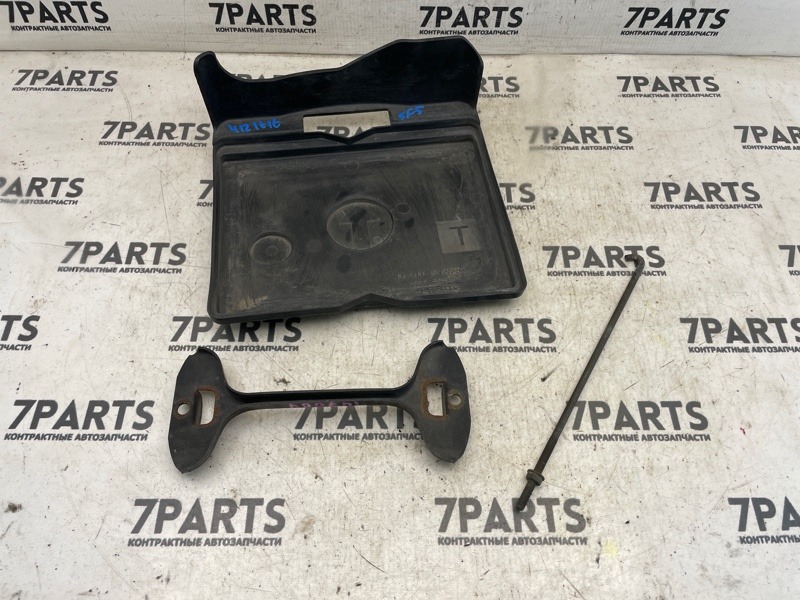 Крепление аккумулятора SUBARU FORESTER SF5 EJ201DWXVE 2000 (б/у)