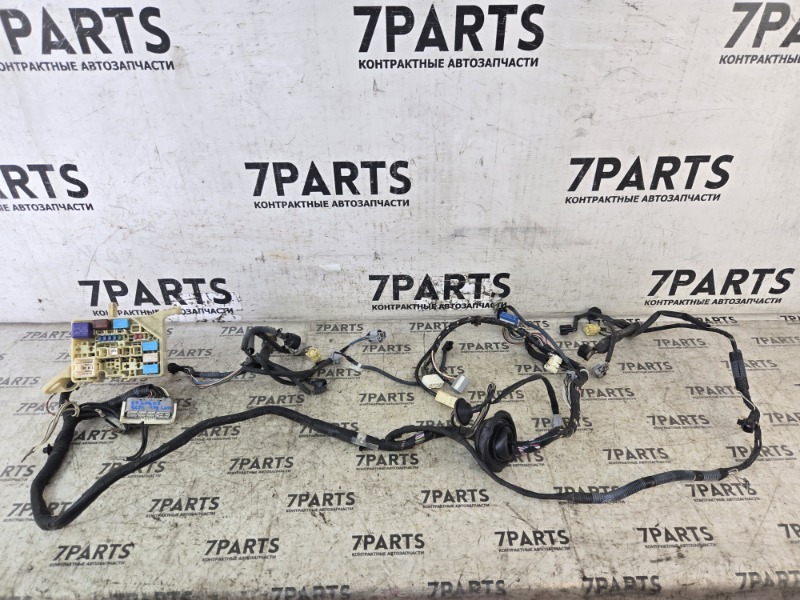 Коса под капот TOYOTA PLATZ SCP11 1SZFE 2003 (б/у)