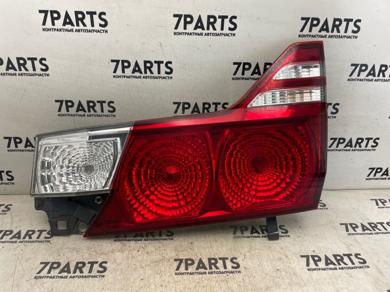 Стоп-вставка TOYOTA ALPHARD ANH15 2AZFE 2006 задняя правая (б/у)