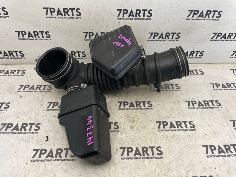 Патрубок воздушн.фильтра MITSUBISHI PAJERO V73W 6G72 2005 (б/у)