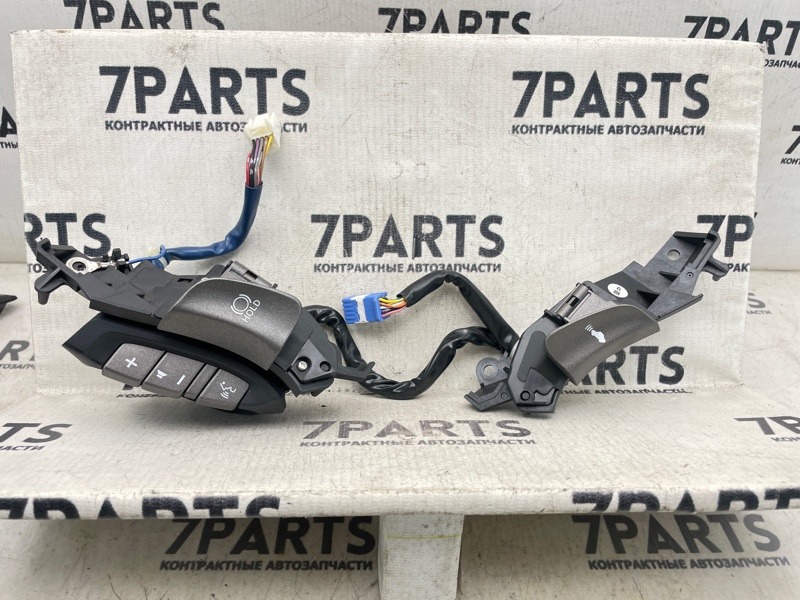 Кнопки на руль LEXUS LS460 USF40 1URFSE 2006 (б/у)