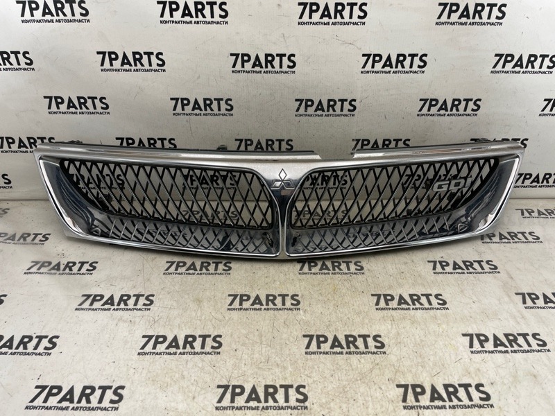 Решетка радиатора MITSUBISHI DIAMANTE F36A 6G72 2001 (б/у)