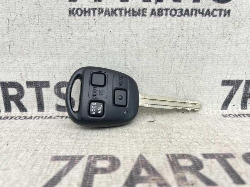 Ключ зажигания TOYOTA (б/у) Ключ зажигания TOYOTA (б/у)