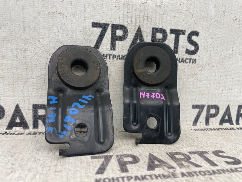 Крепление радиатора DAIHATSU STORIA M101S K3VE2 (б/у)