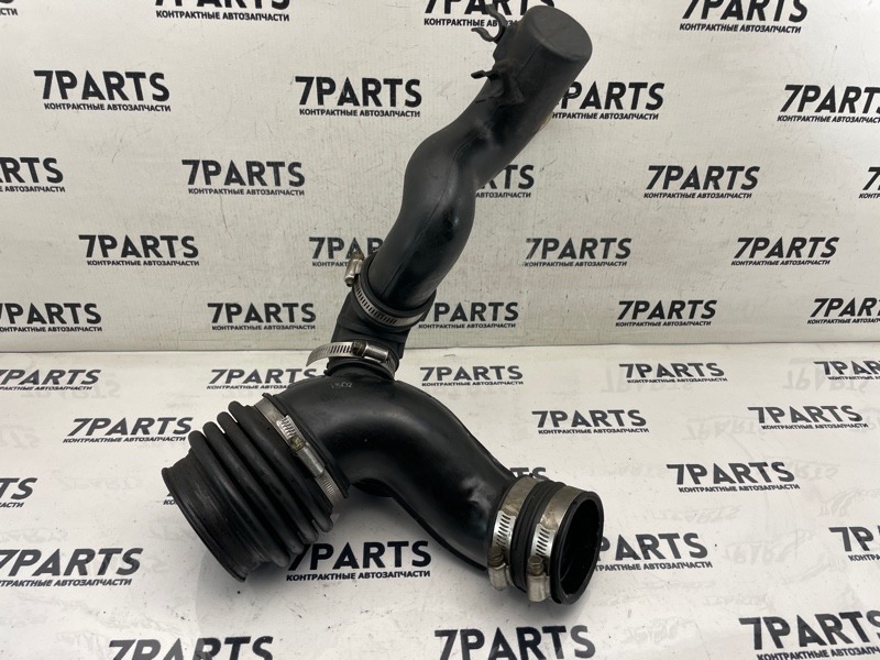 Патрубок интеркулера NISSAN CIMA HF50 VQ30DET 2001 (б/у)