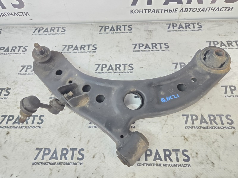 Рычаг TOYOTA BB QNC21 передний правый (б/у)
