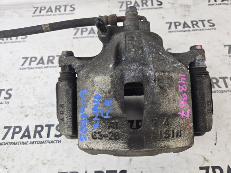 Суппорт TOYOTA ISIS ZNM10 1ZZFE 2008 передний правый (б/у)