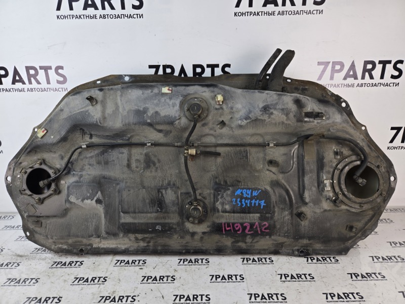 Бензобак MITSUBISHI CHARIOT GRANDIS N84W 4G64 2002 (б/у)