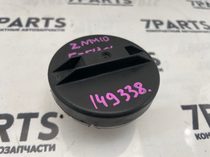Крышка топливного бака TOYOTA ISIS ZNM10 1ZZFE 2006 (б/у)